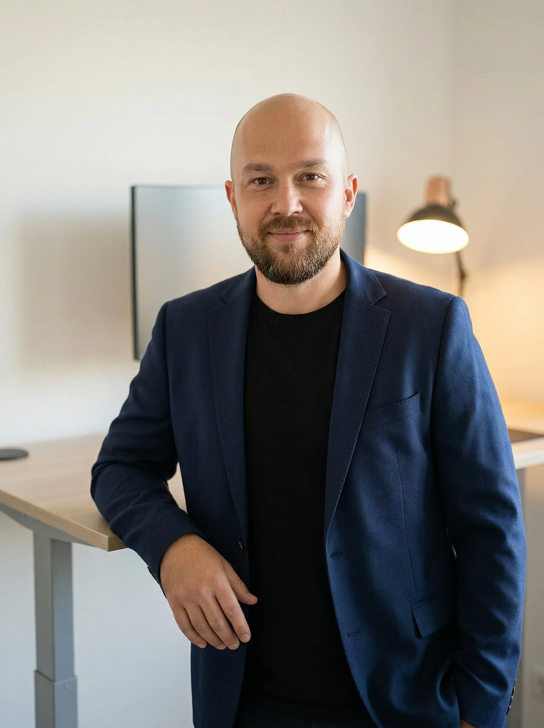 Stefan Patzer in seiner Arbeitsumgebung